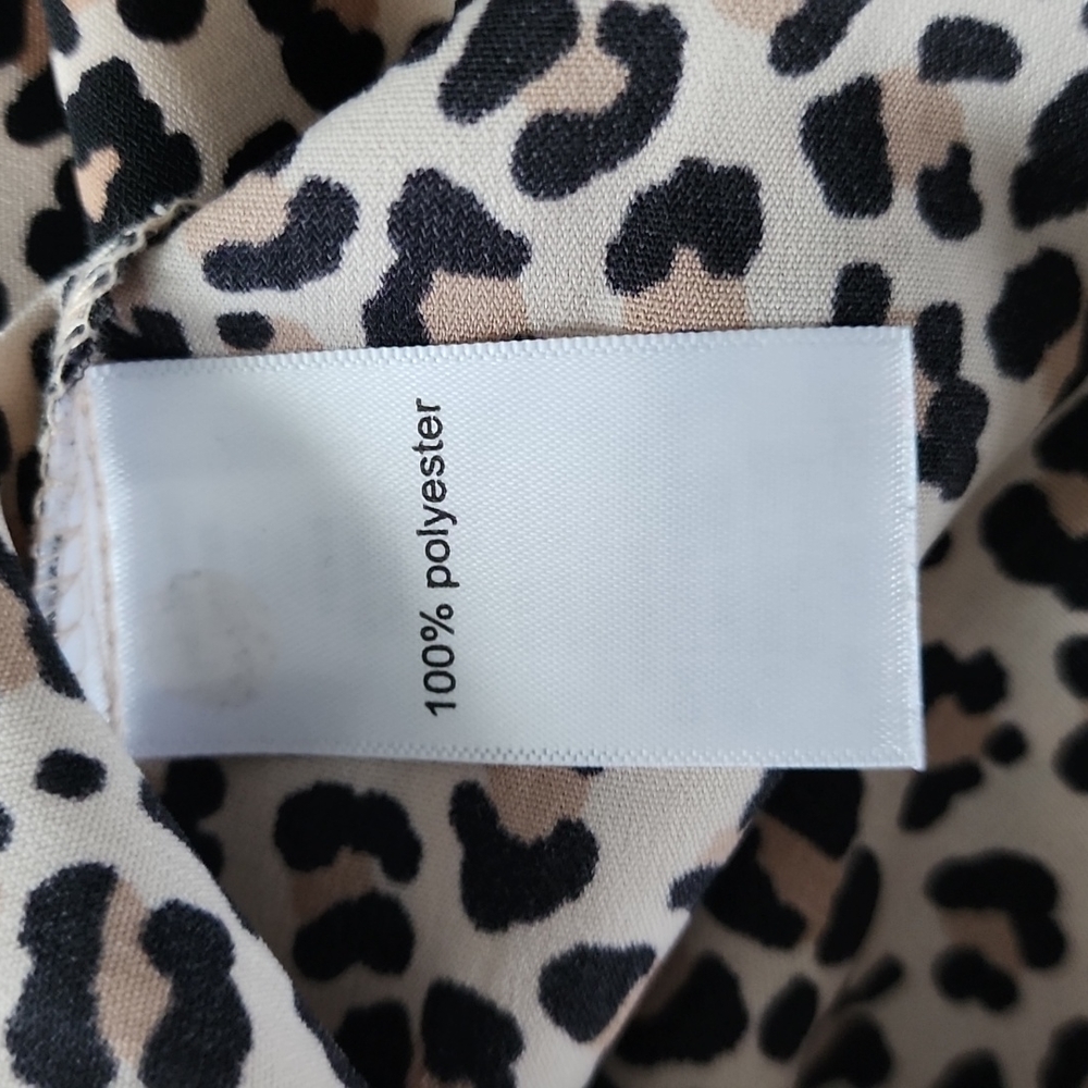 🐆Leopard Print Top🐆 - Picture 6 of 6